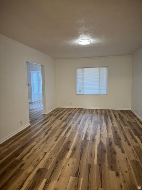 DENSMORE - Commercial Lease