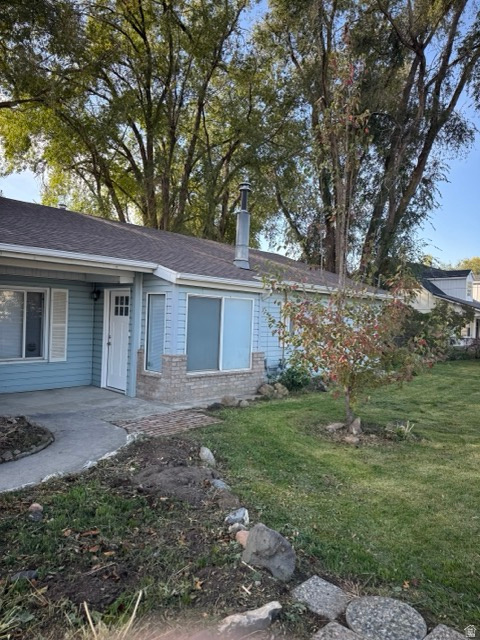 DENSMORE - Commercial Lease