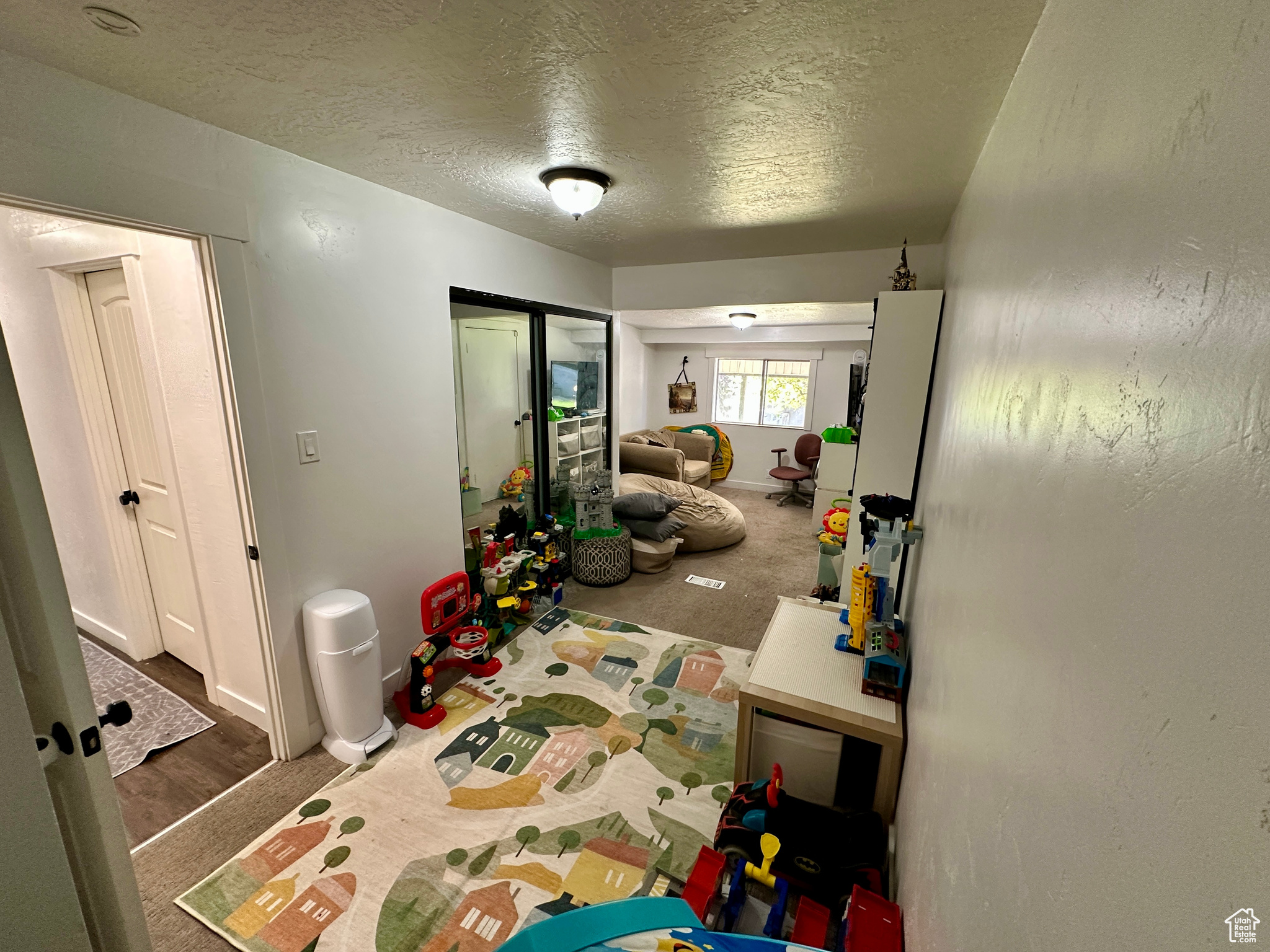 Orem, Utah 84057, United States, 6 Bedrooms Bedrooms, ,2 BathroomsBathrooms,Residential,Active,194544