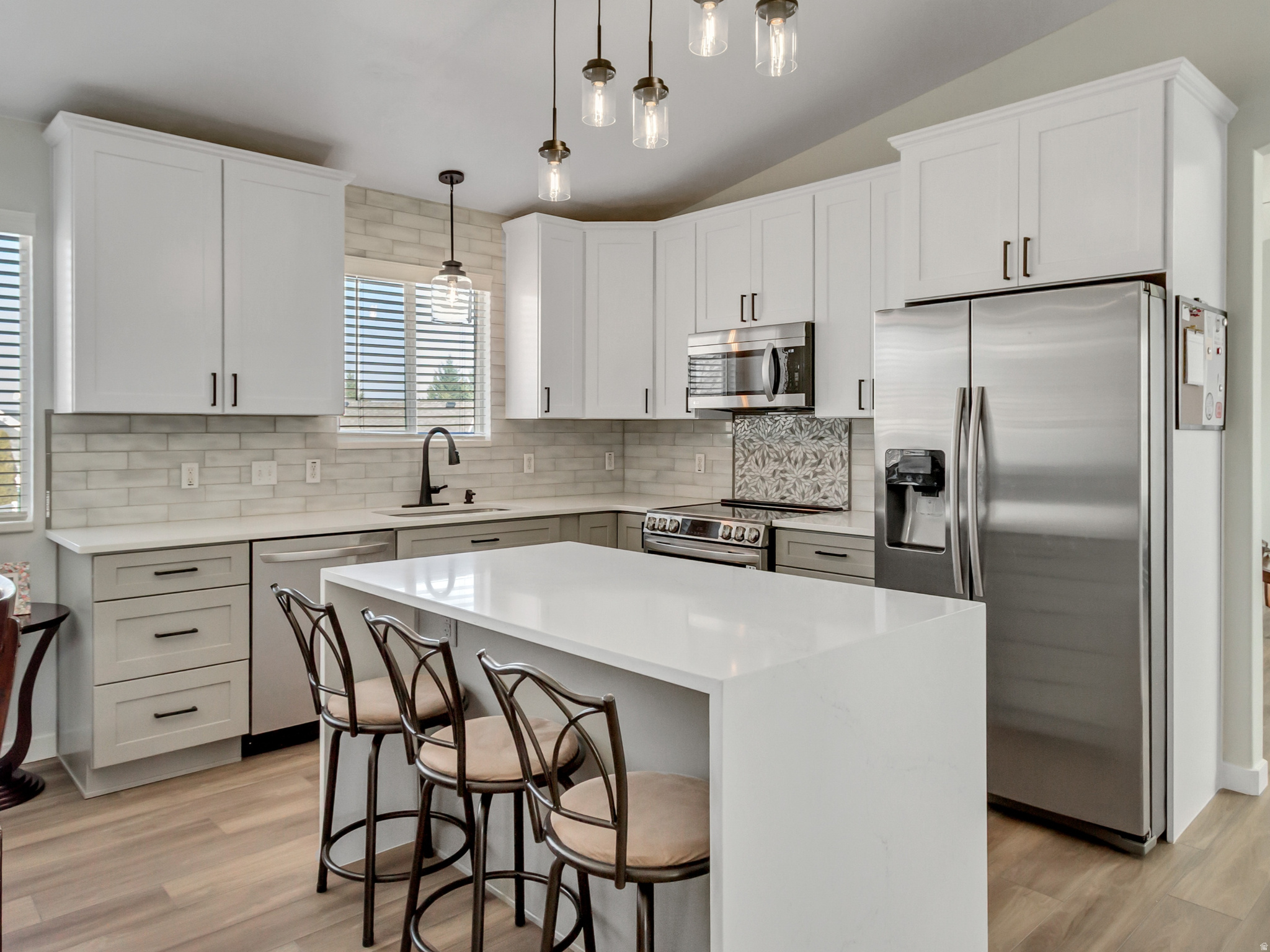 MEADOWS - Residential