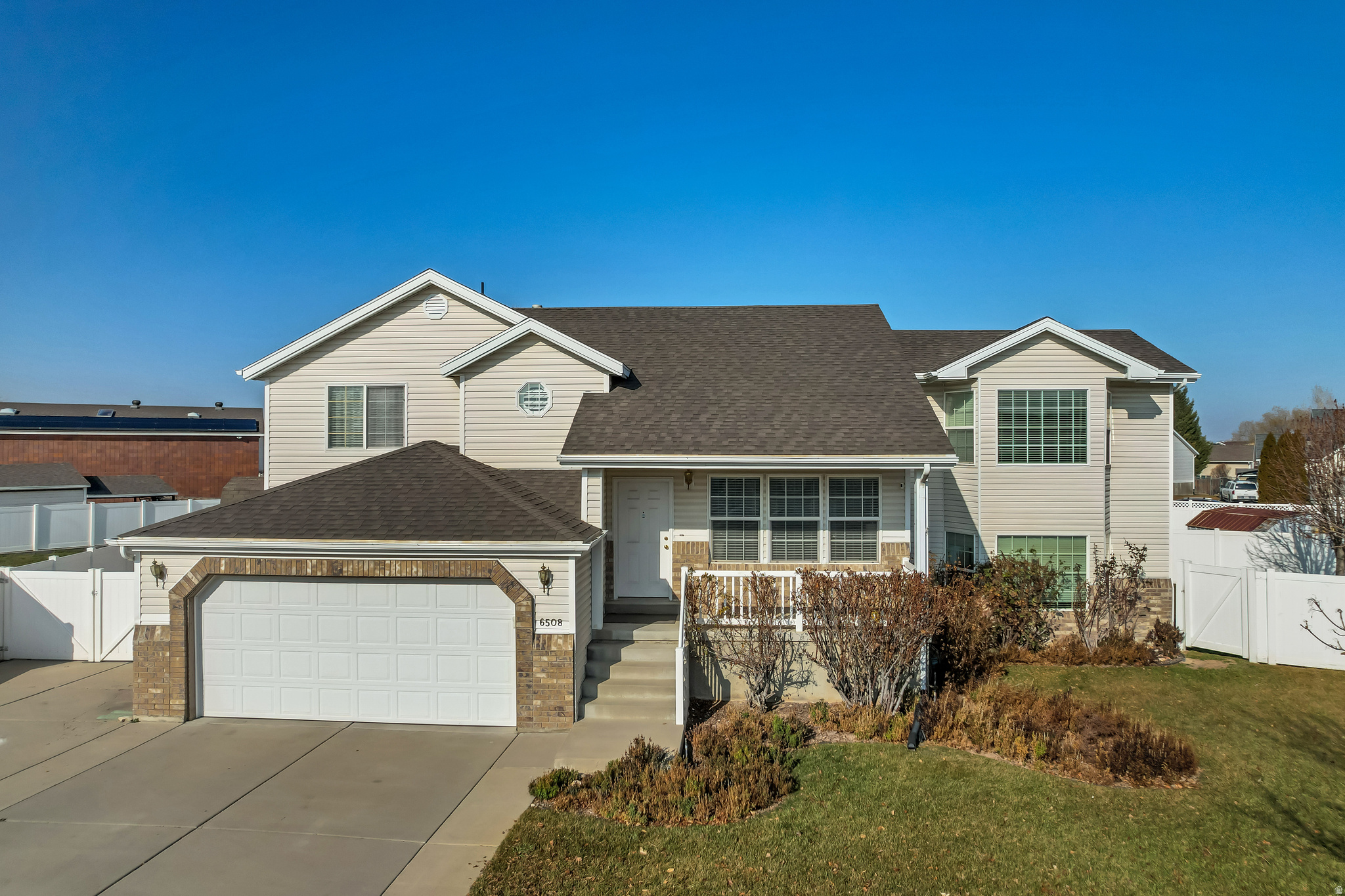 MEADOWS - Residential