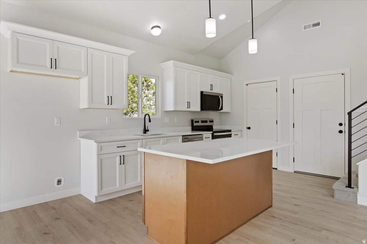 BELLO CORNER - Residential