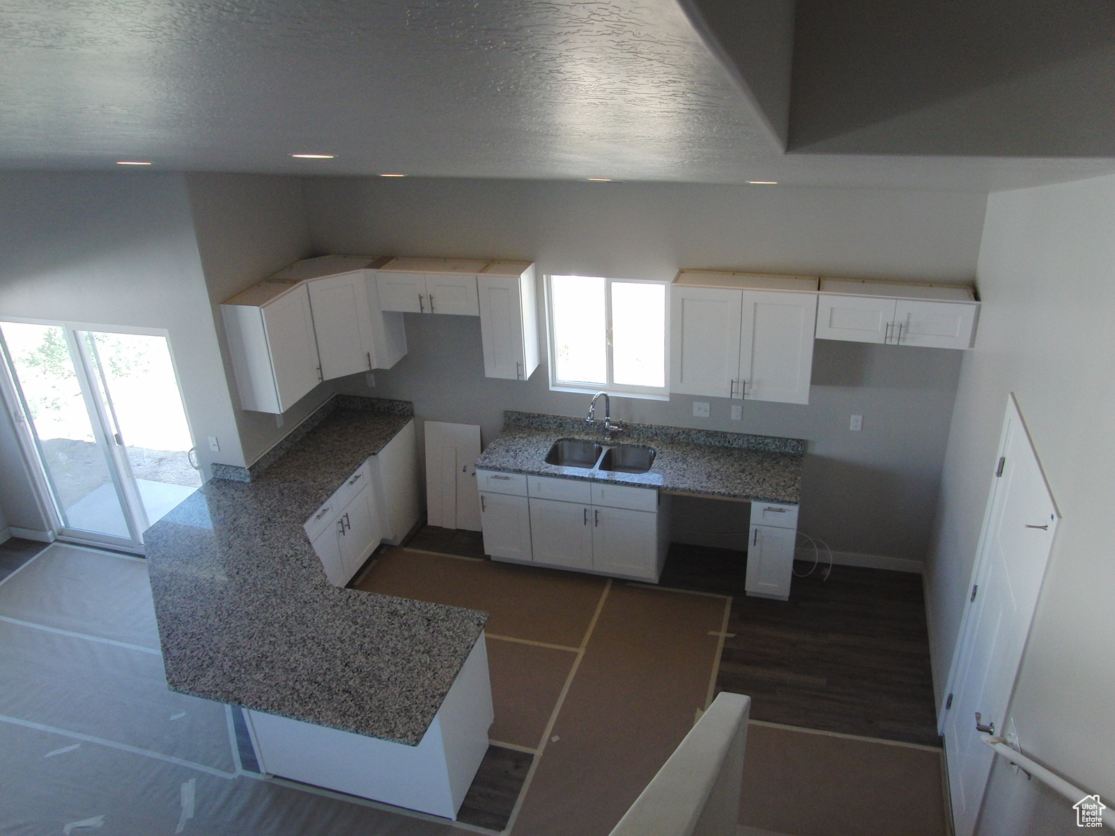 BELLO CORNER - Residential