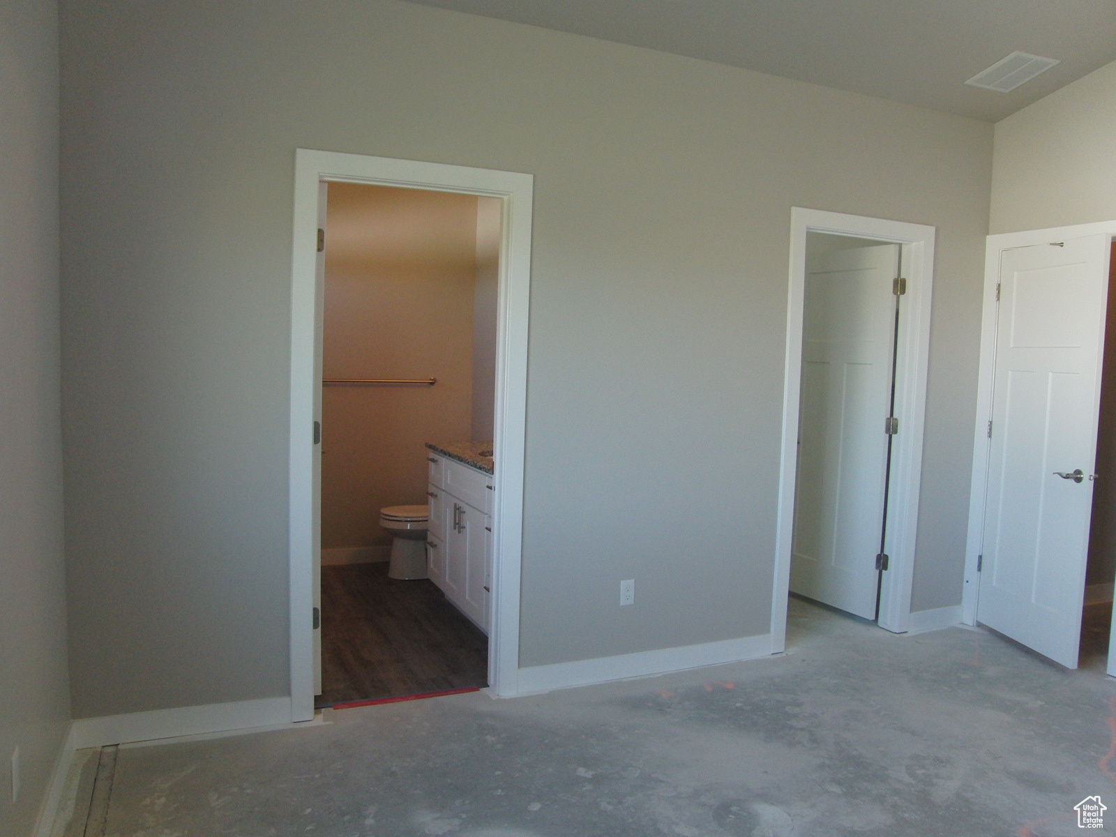 BELLO CORNER - Residential