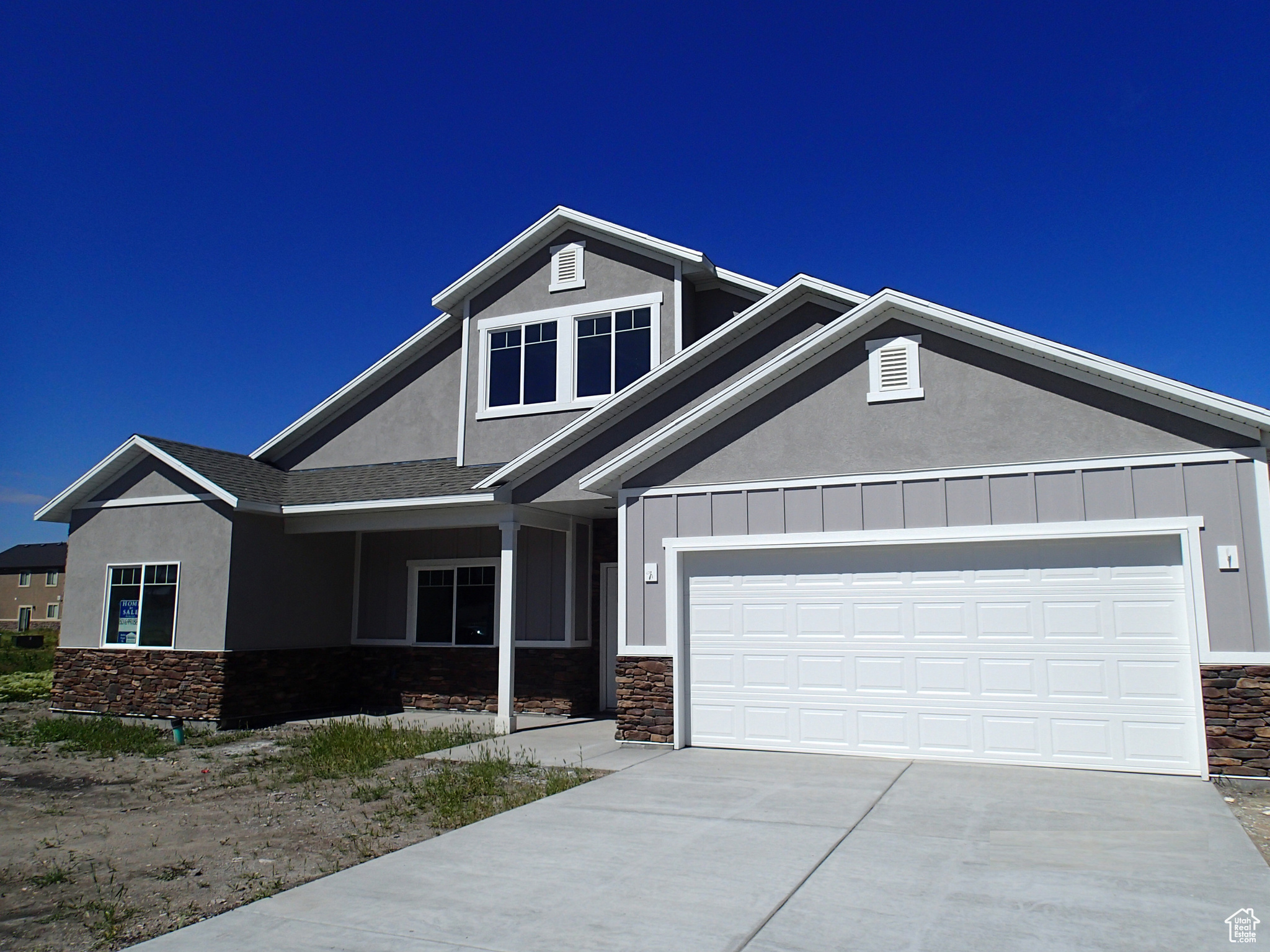 BELLO CORNER - Residential