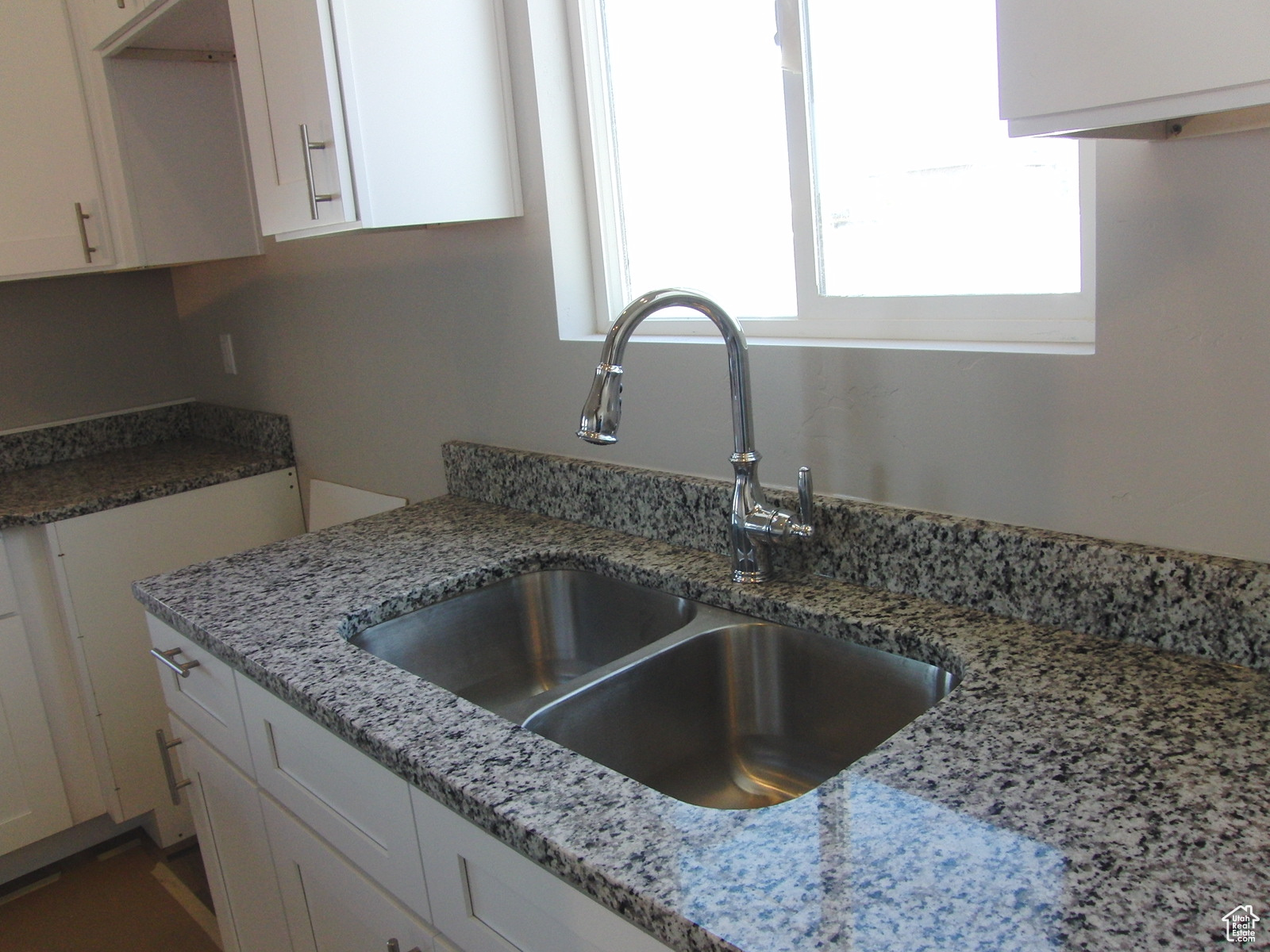 BELLO CORNER - Residential