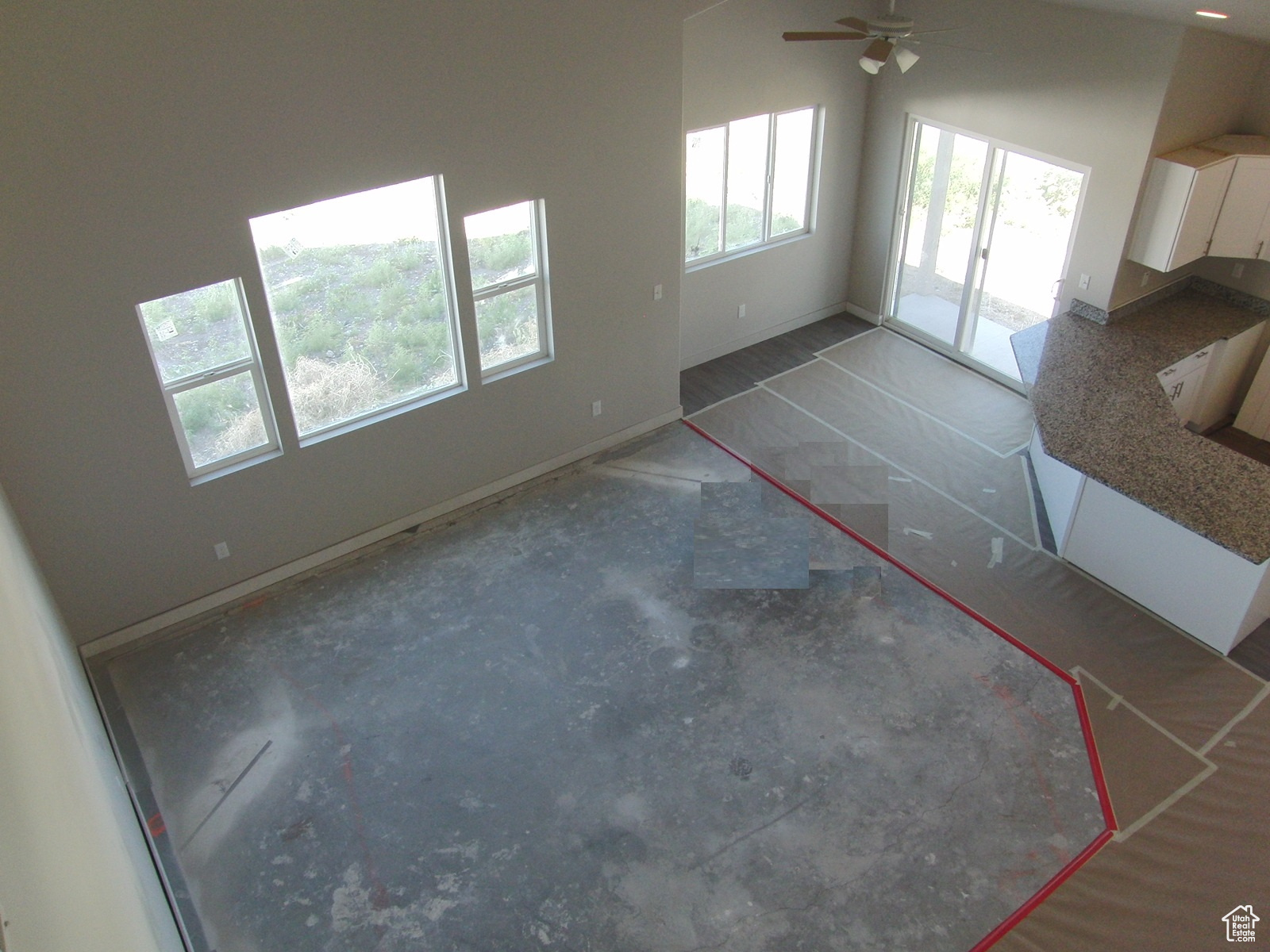 BELLO CORNER - Residential