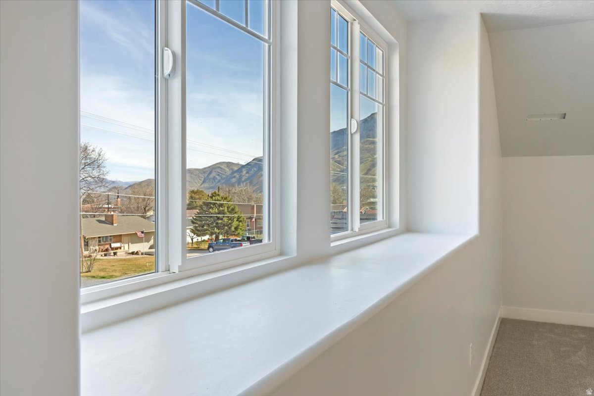 BELLO CORNER - Residential