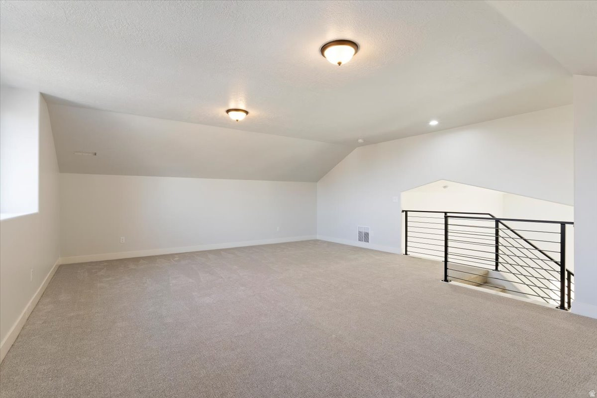 BELLO CORNER - Residential