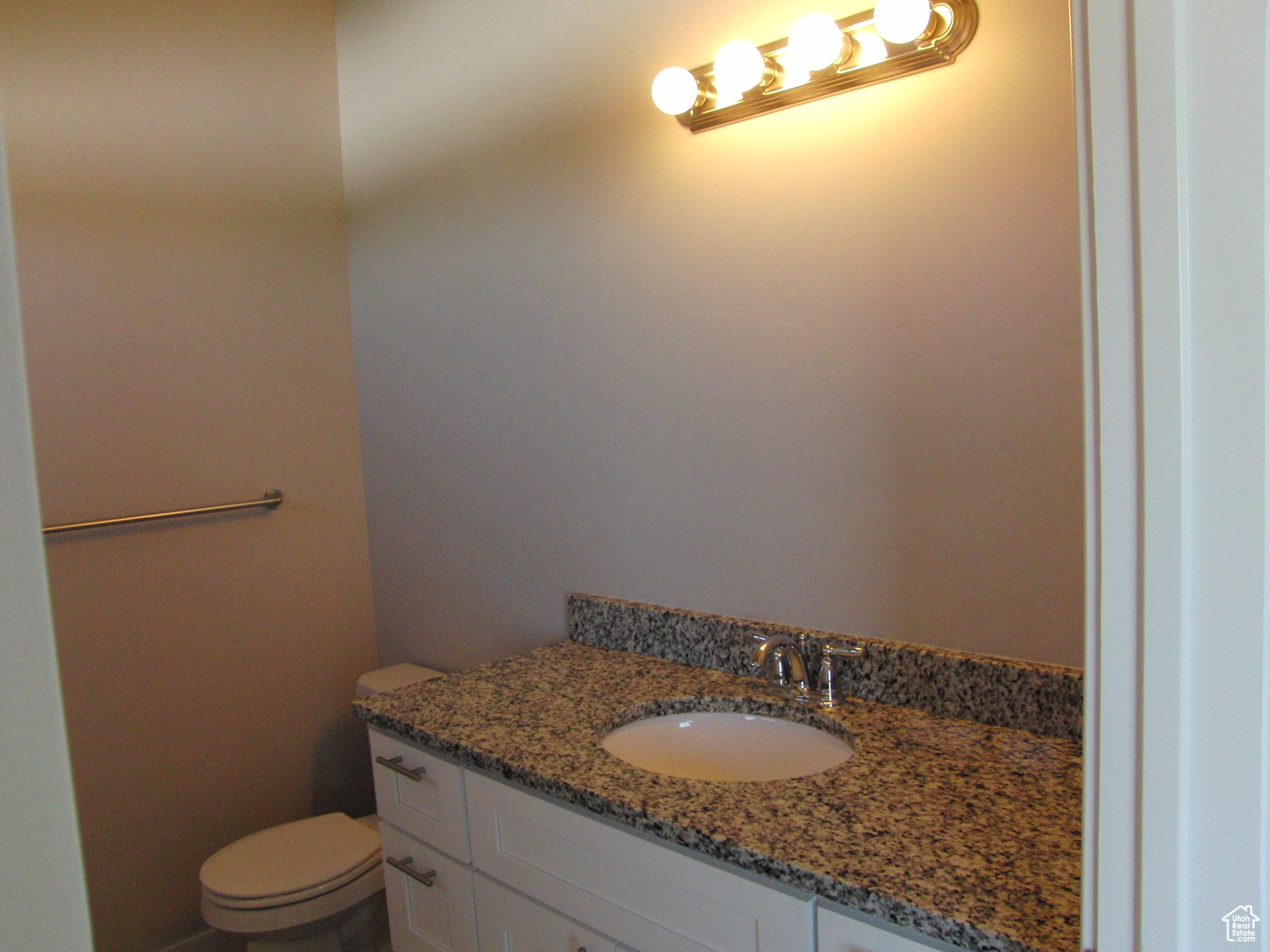 BELLO CORNER - Residential