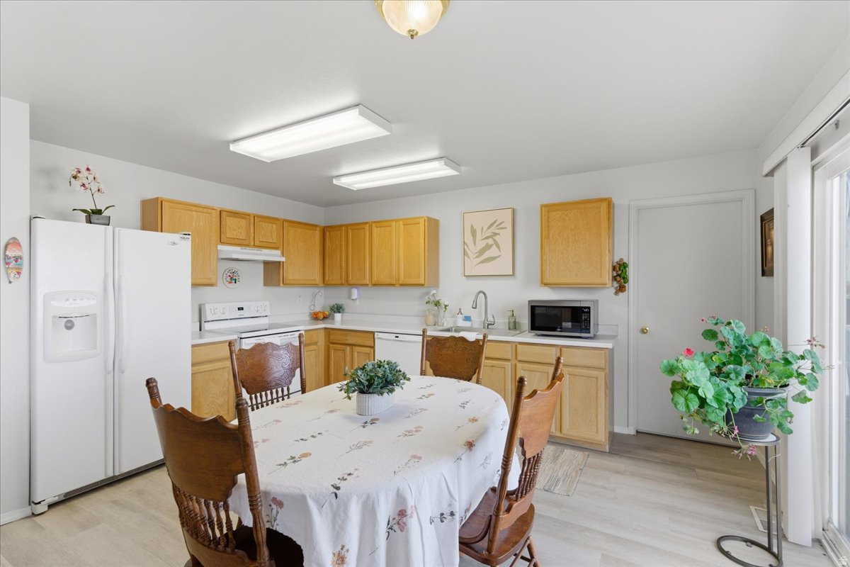 MEADOWS - Residential