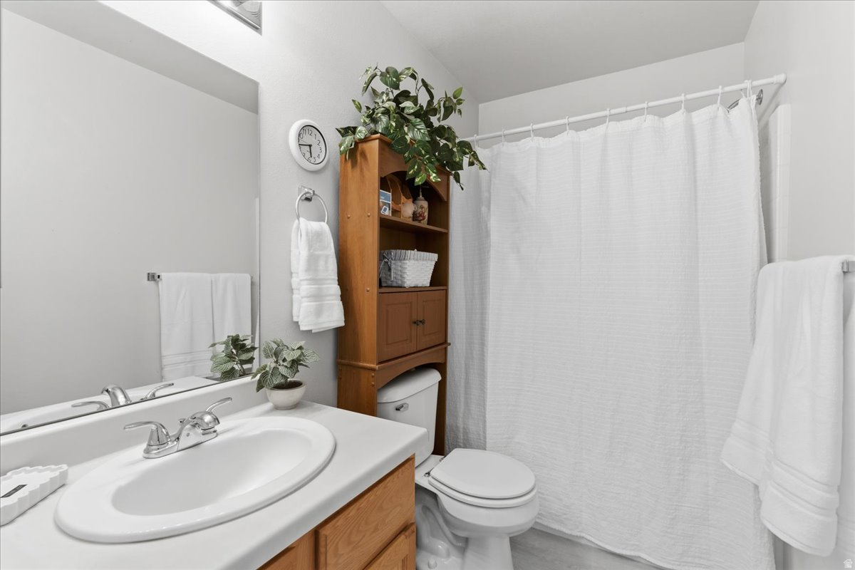 MEADOWS - Residential