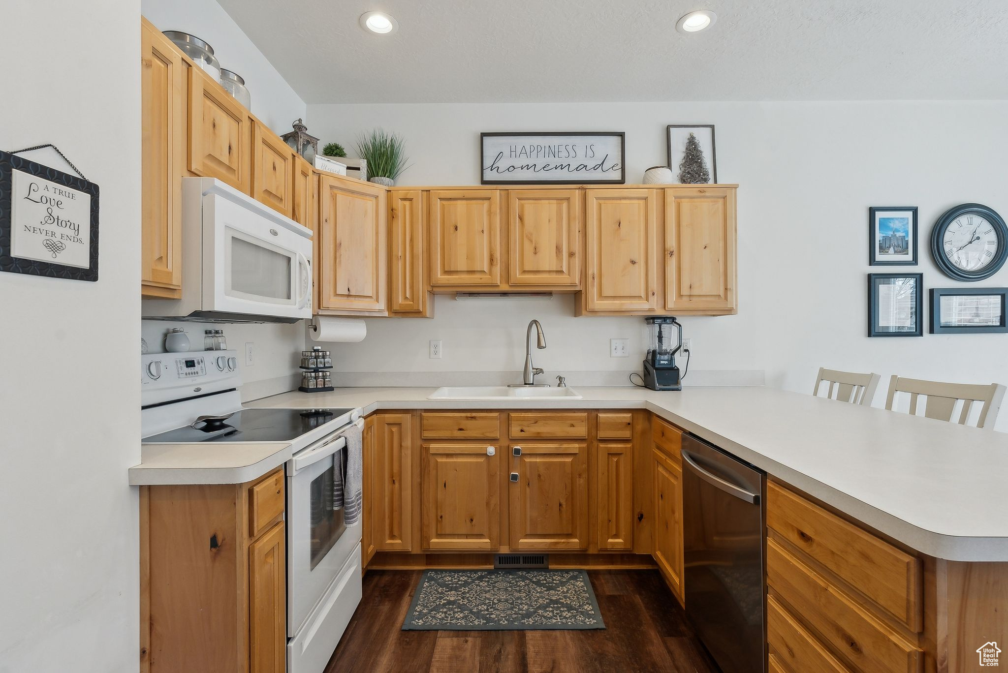 671 S Clearwater Falls Dr, Layton, Utah image 11