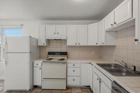 Tiny photo for 2519 S PARKCREST DR, West Valley City, UT 84119 (MLS # 2139415)