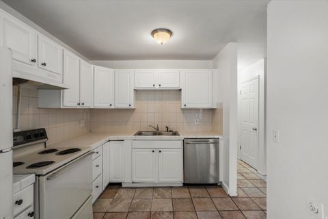 Tiny photo for 2519 S PARKCREST DR, West Valley City, UT 84119 (MLS # 2139415)