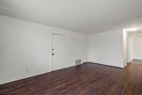 Tiny photo for 2519 S PARKCREST DR, West Valley City, UT 84119 (MLS # 2139415)