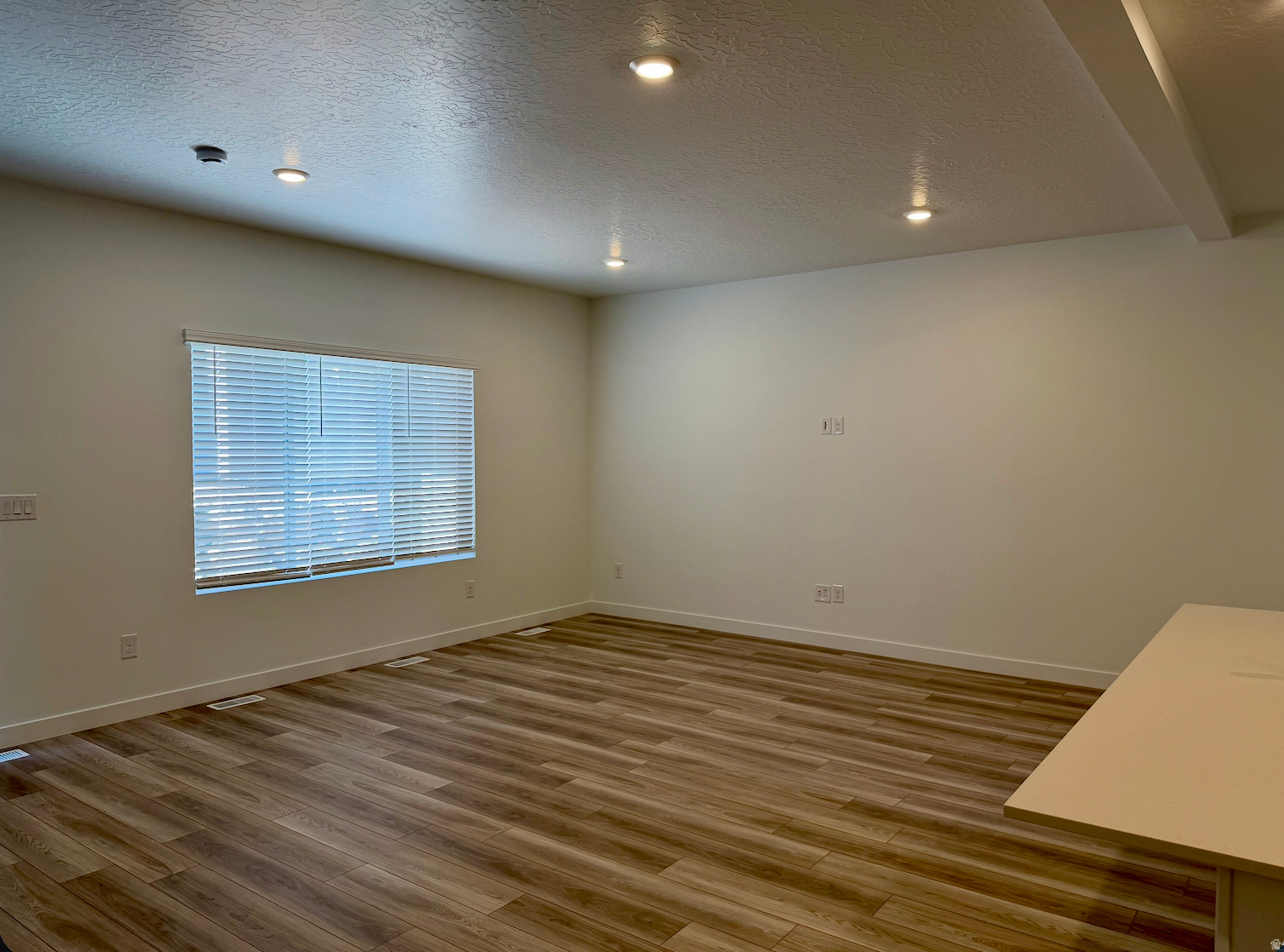 THE VALLEY AT WILDFLOWER - Residential Lease