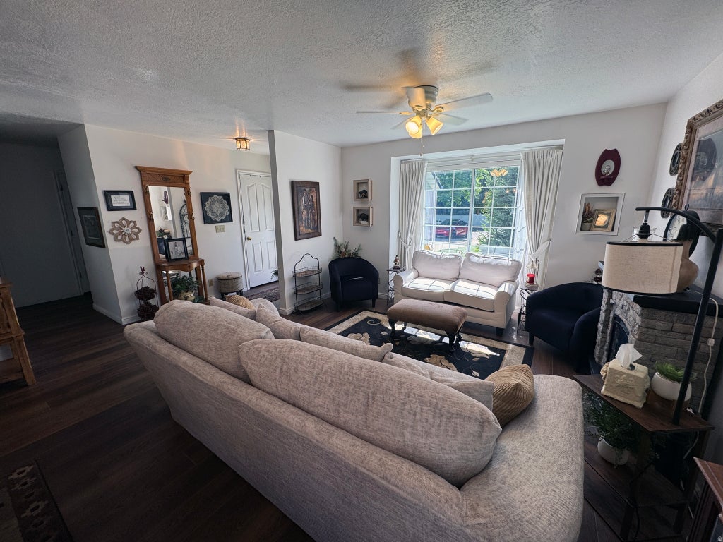 Photo of 730 N 250 E, Logan, UT 84321 (MLS # 2165167)