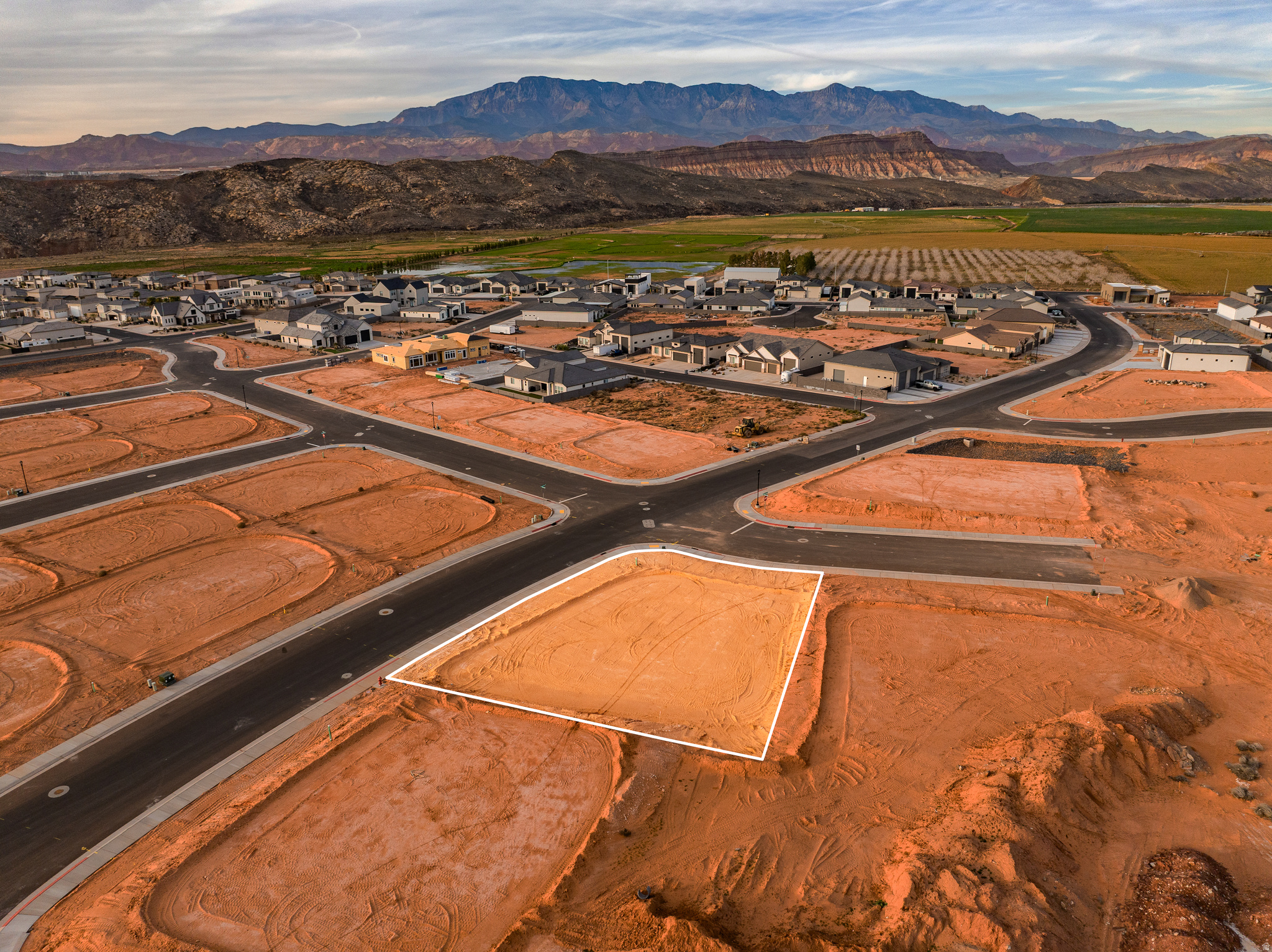 SAND HOLLOW VILLAGE - Land