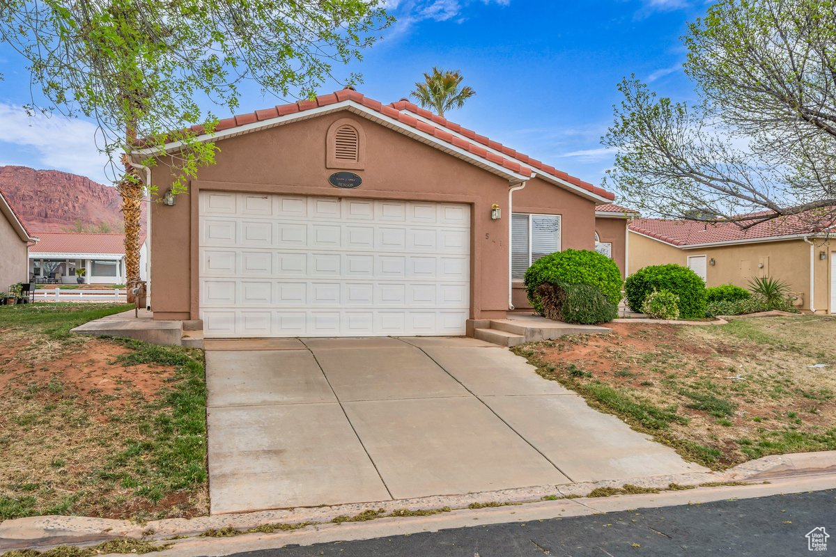 547 E Oasis Dr, Ivins, Utah image 3