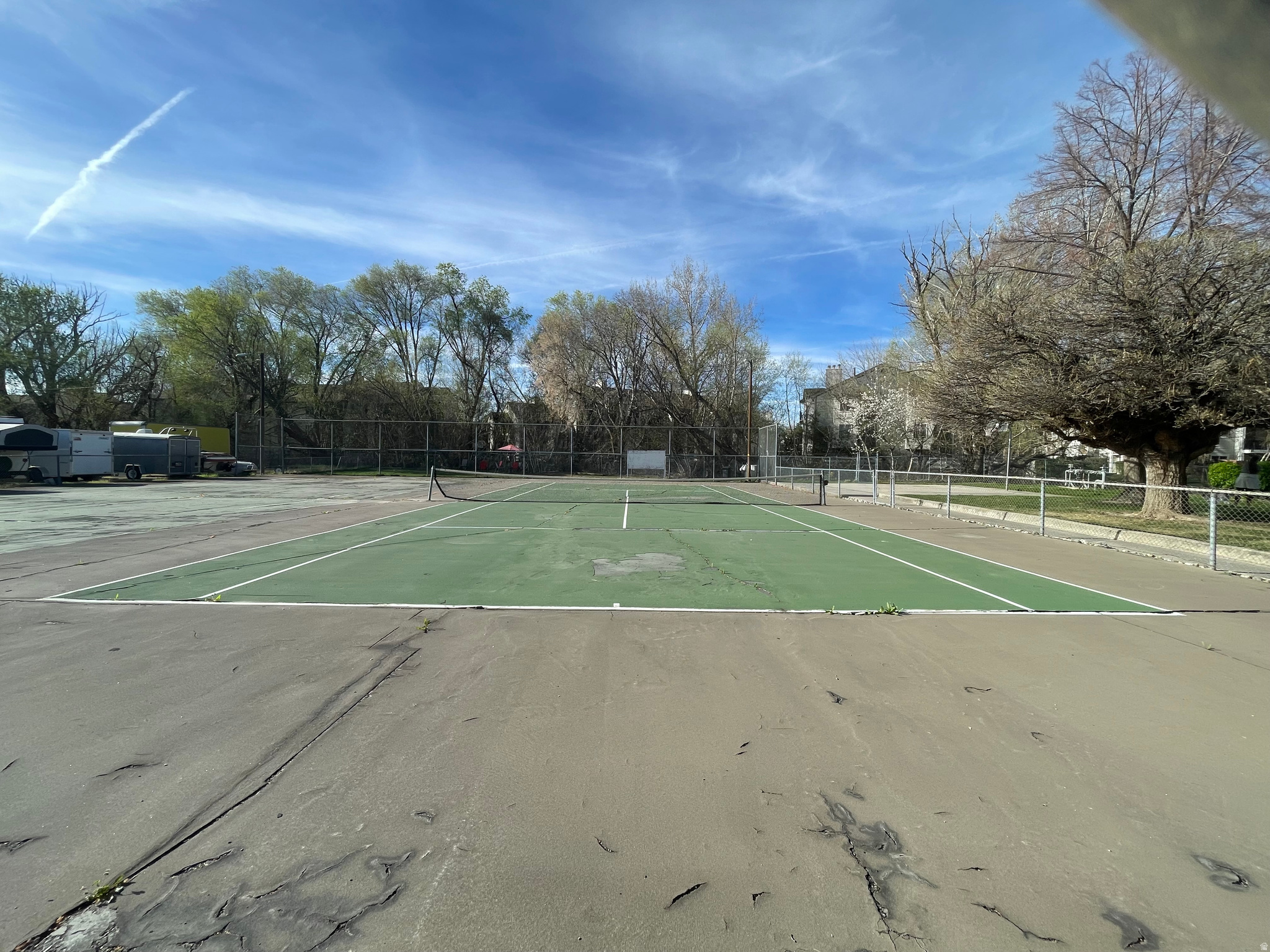 HIDDEN LAKE - Residential