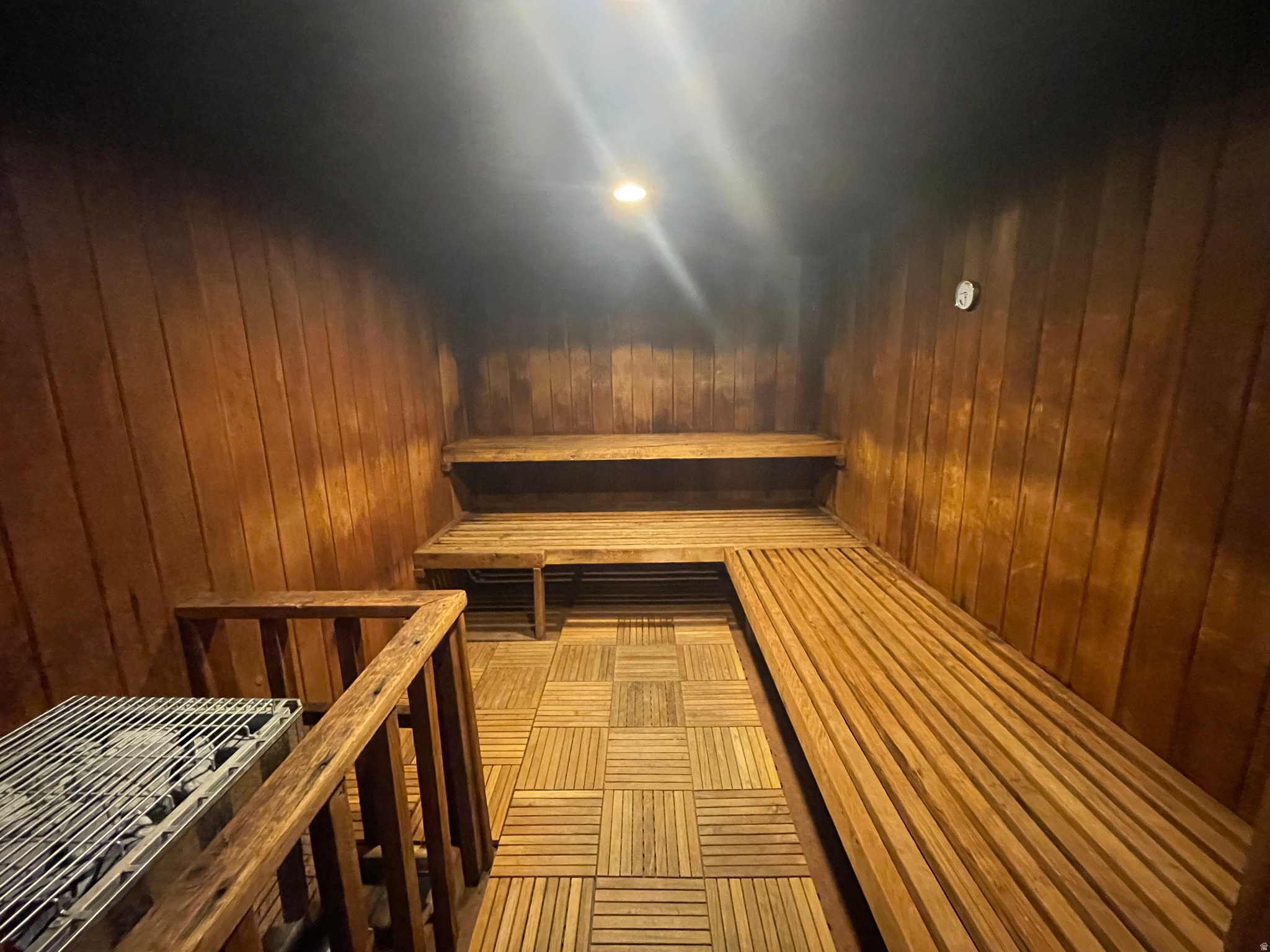 HIDDEN LAKE - Residential