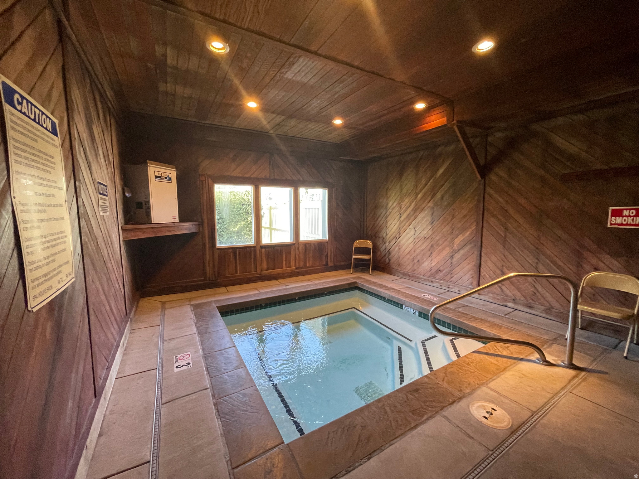 HIDDEN LAKE - Residential