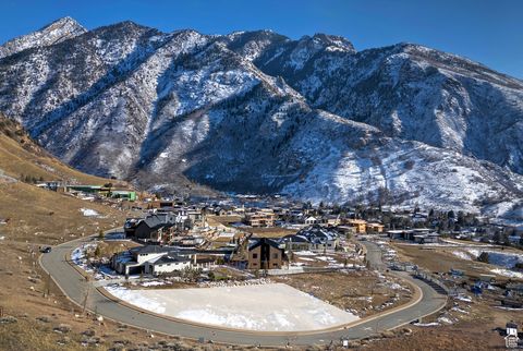 Tiny photo for 7054 S CITY VIEW DR #35, Cottonwood Heights, UT 84121 (MLS # 2068645)