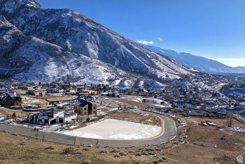 Photo of 7054 S CITY VIEW DR E #35, Cottonwood Heights, UT 84121 (MLS # 2068645)