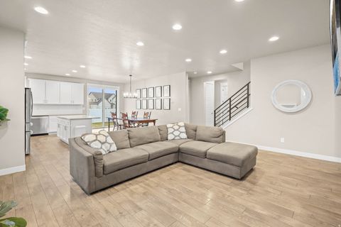 Tiny photo for 1383 W WATSON LN, Lindon, UT 84042 (MLS # 2147598)