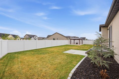 Tiny photo for 1383 W WATSON LN, Lindon, UT 84042 (MLS # 2147598)