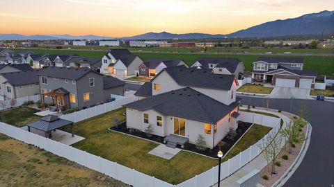 Tiny photo for 1383 W WATSON LN, Lindon, UT 84042 (MLS # 2147598)