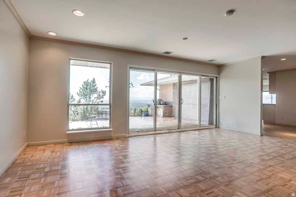 VIRGINIA HEIGHTS - Residential
