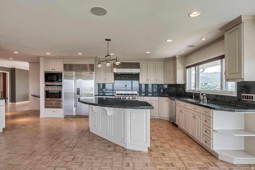 VIRGINIA HEIGHTS - Residential