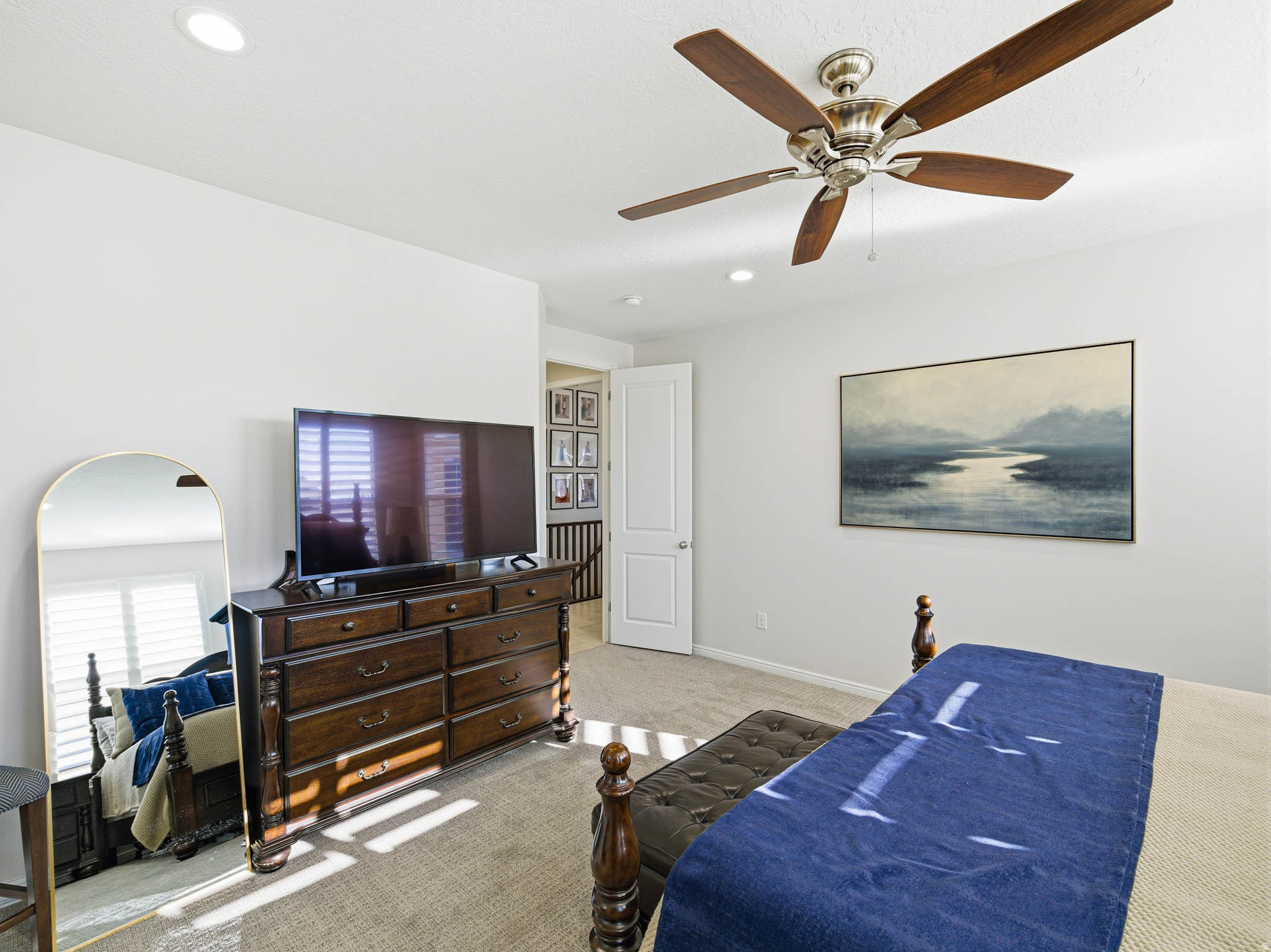 MIDAS CROSSING - Residential