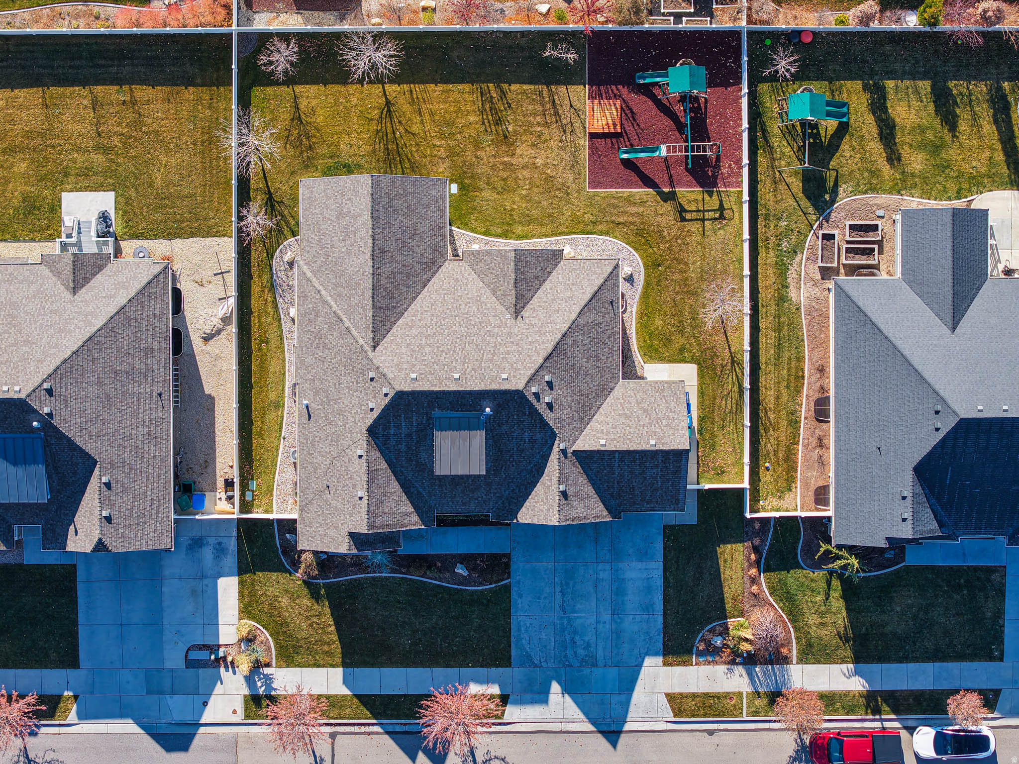 MIDAS CROSSING - Residential