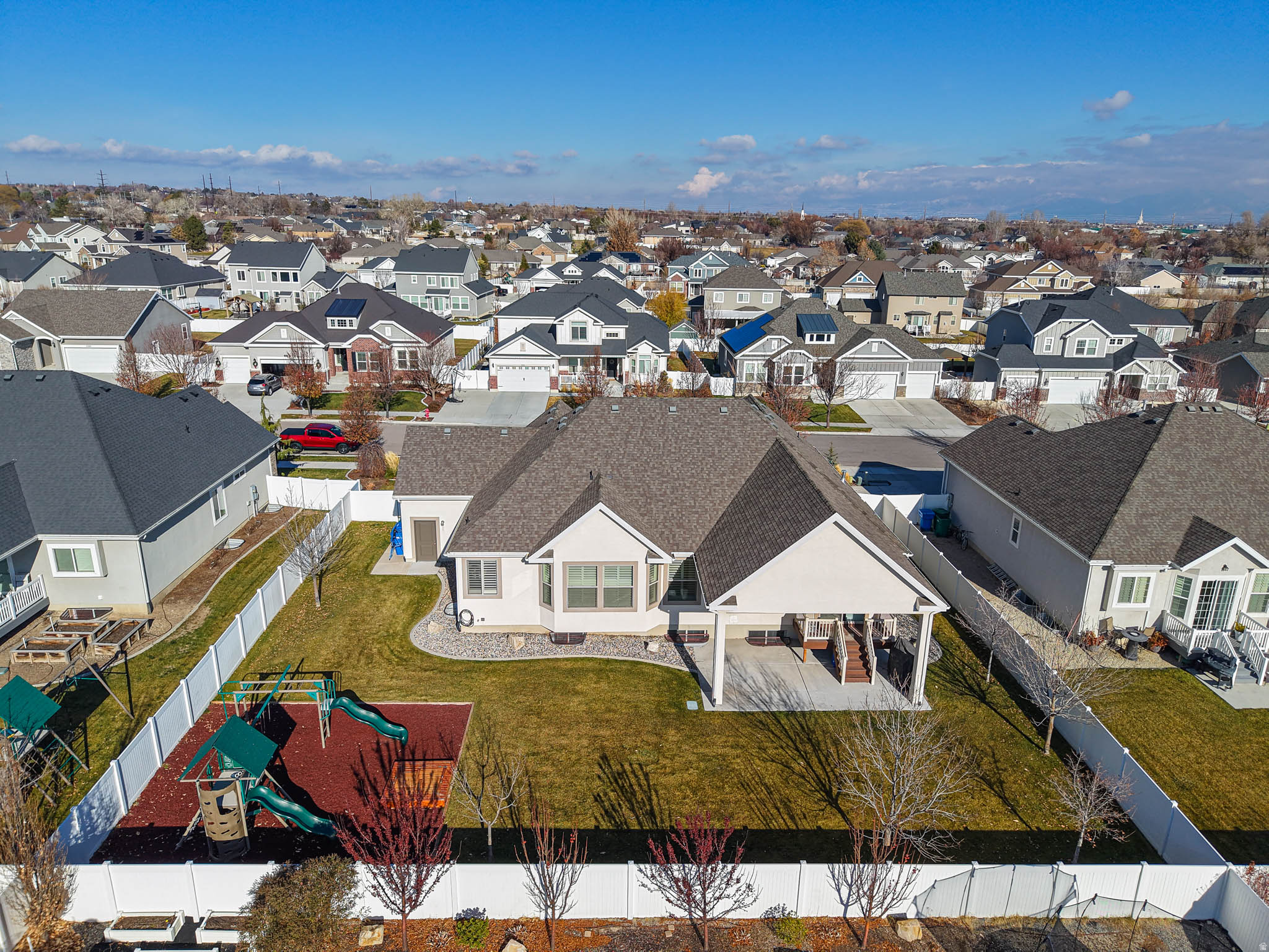 MIDAS CROSSING - Residential