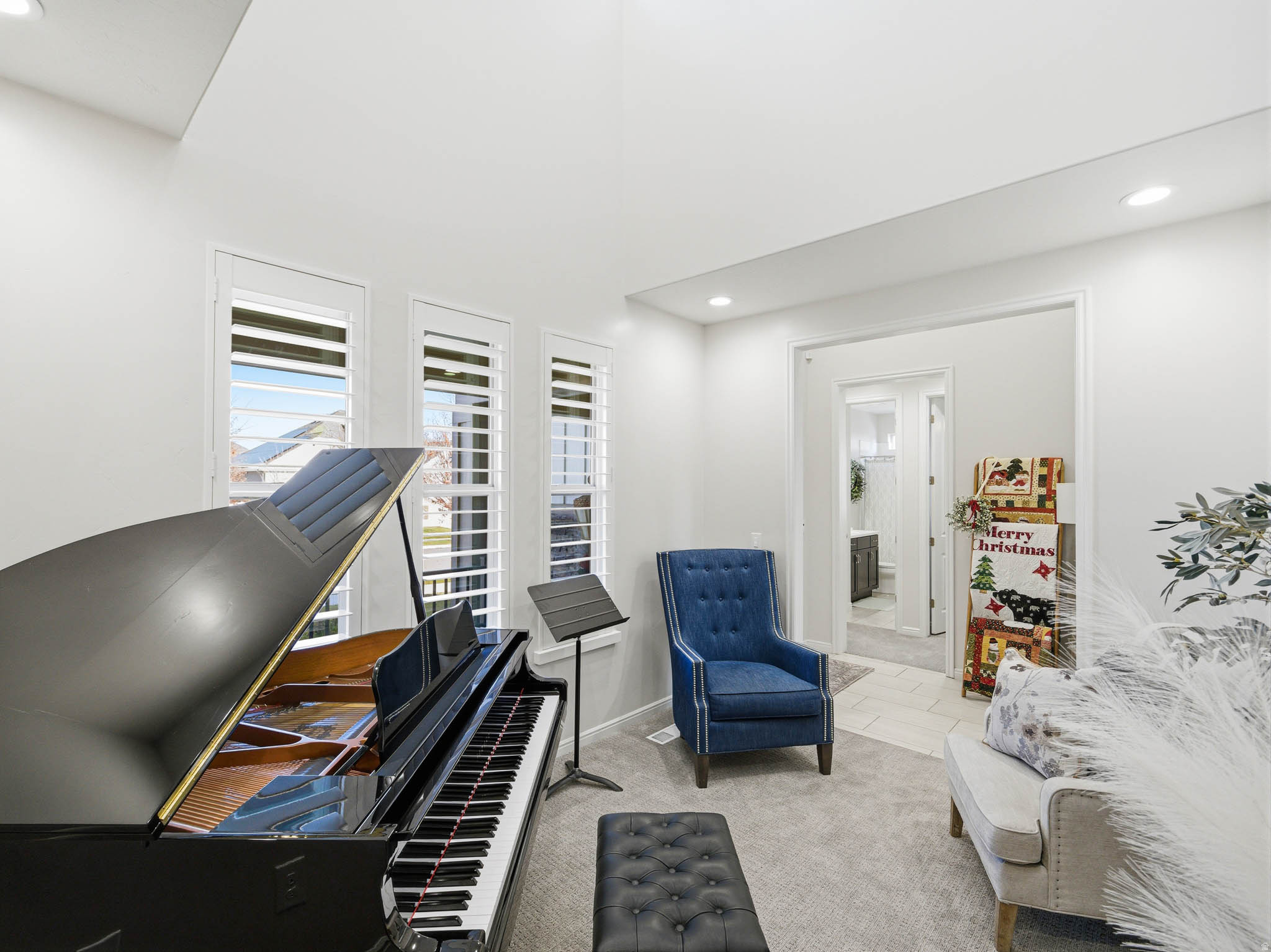 MIDAS CROSSING - Residential