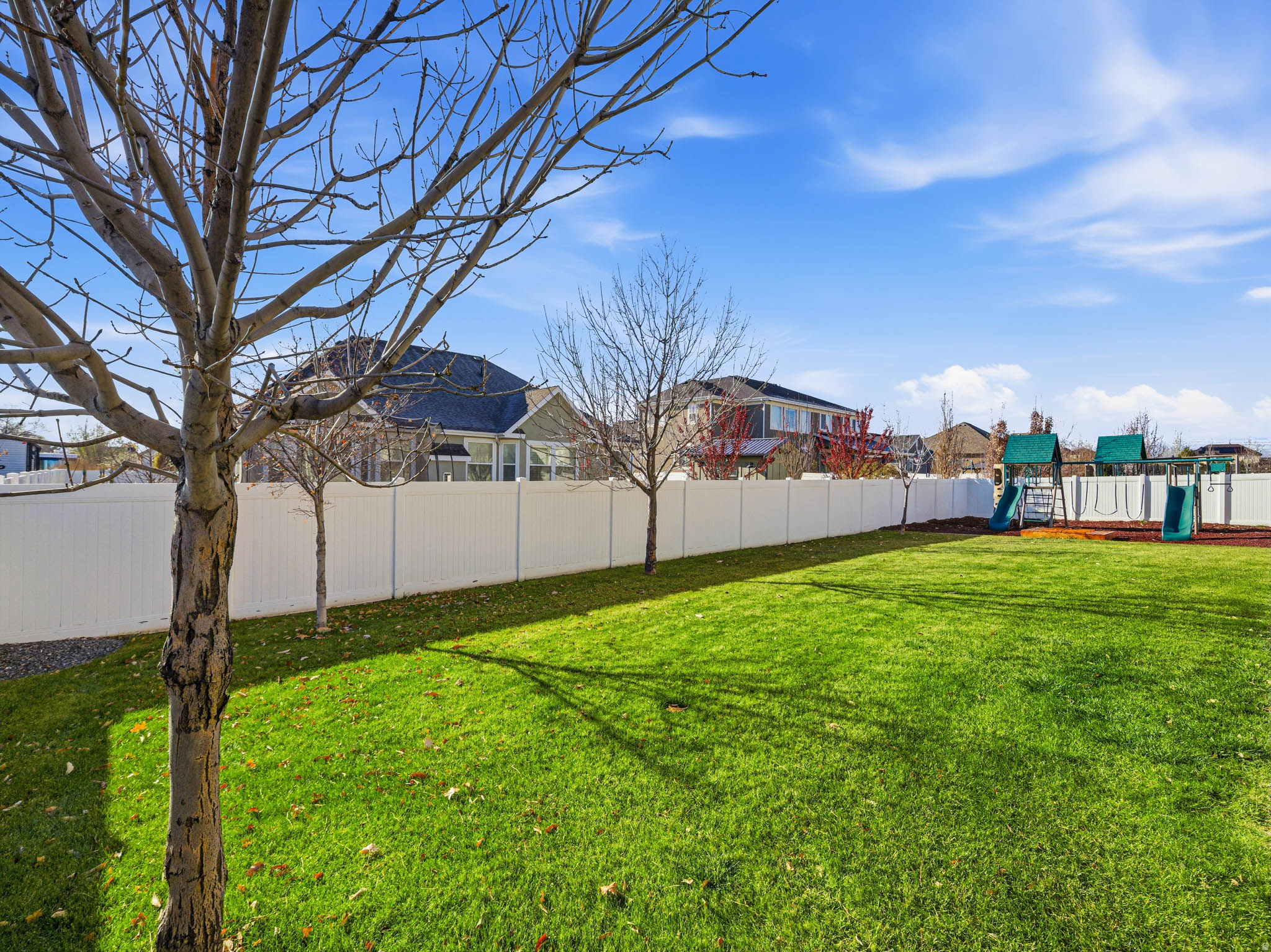 MIDAS CROSSING - Residential