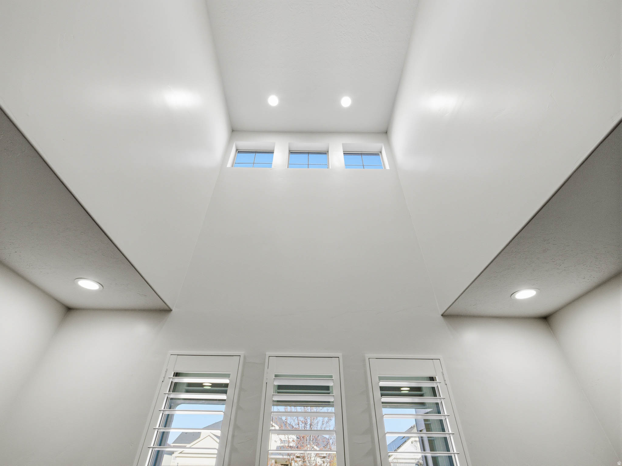 MIDAS CROSSING - Residential