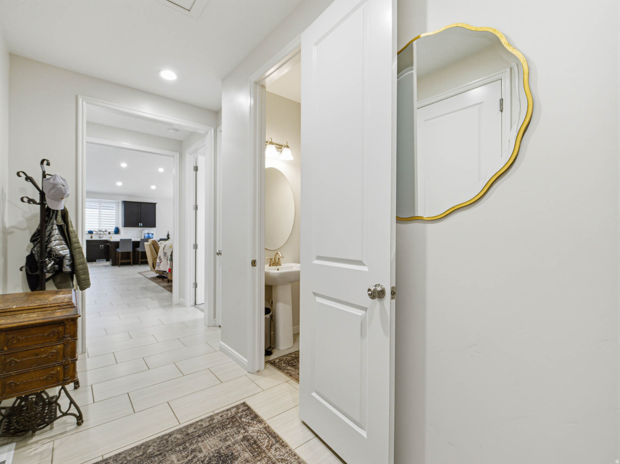 MIDAS CROSSING - Residential