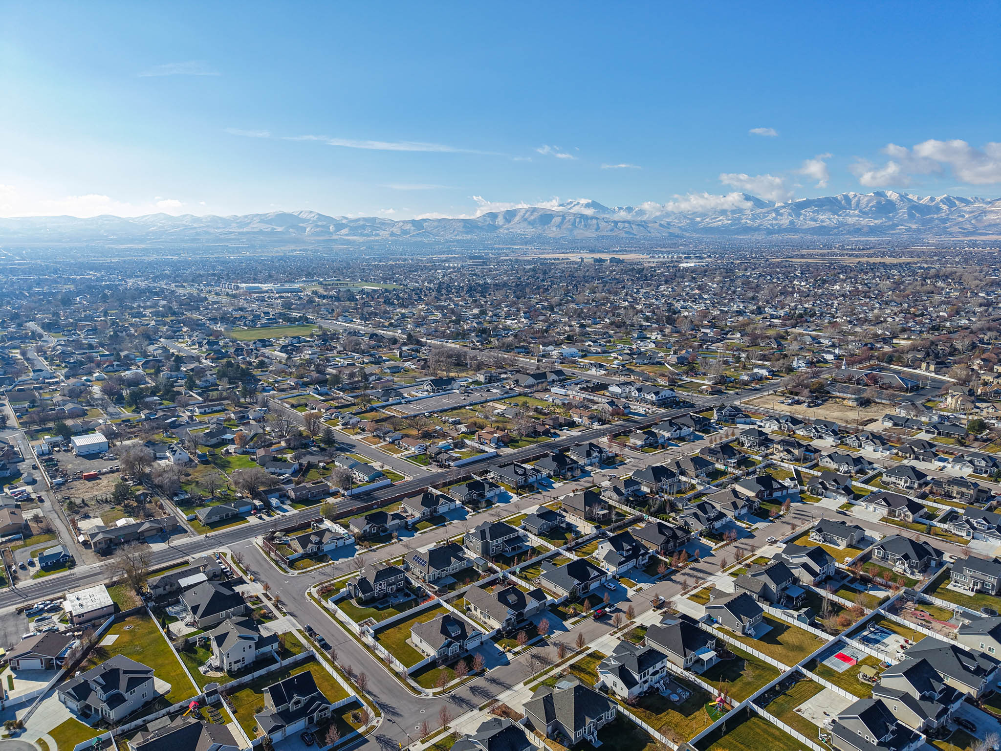 MIDAS CROSSING - Residential