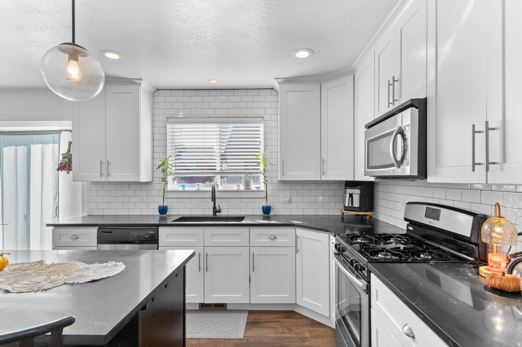 MILLY MANOR - Residential