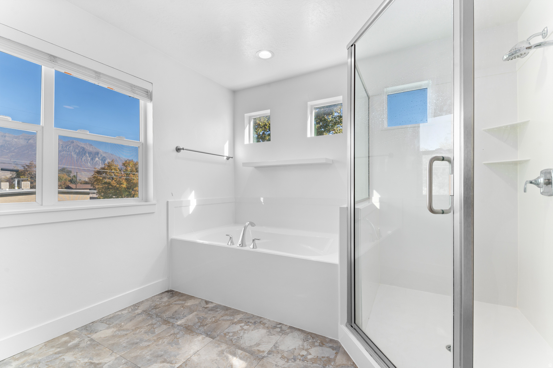 MILLY MANOR - Residential