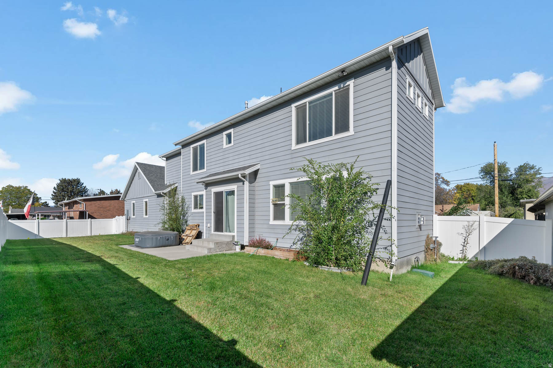 MILLY MANOR - Residential