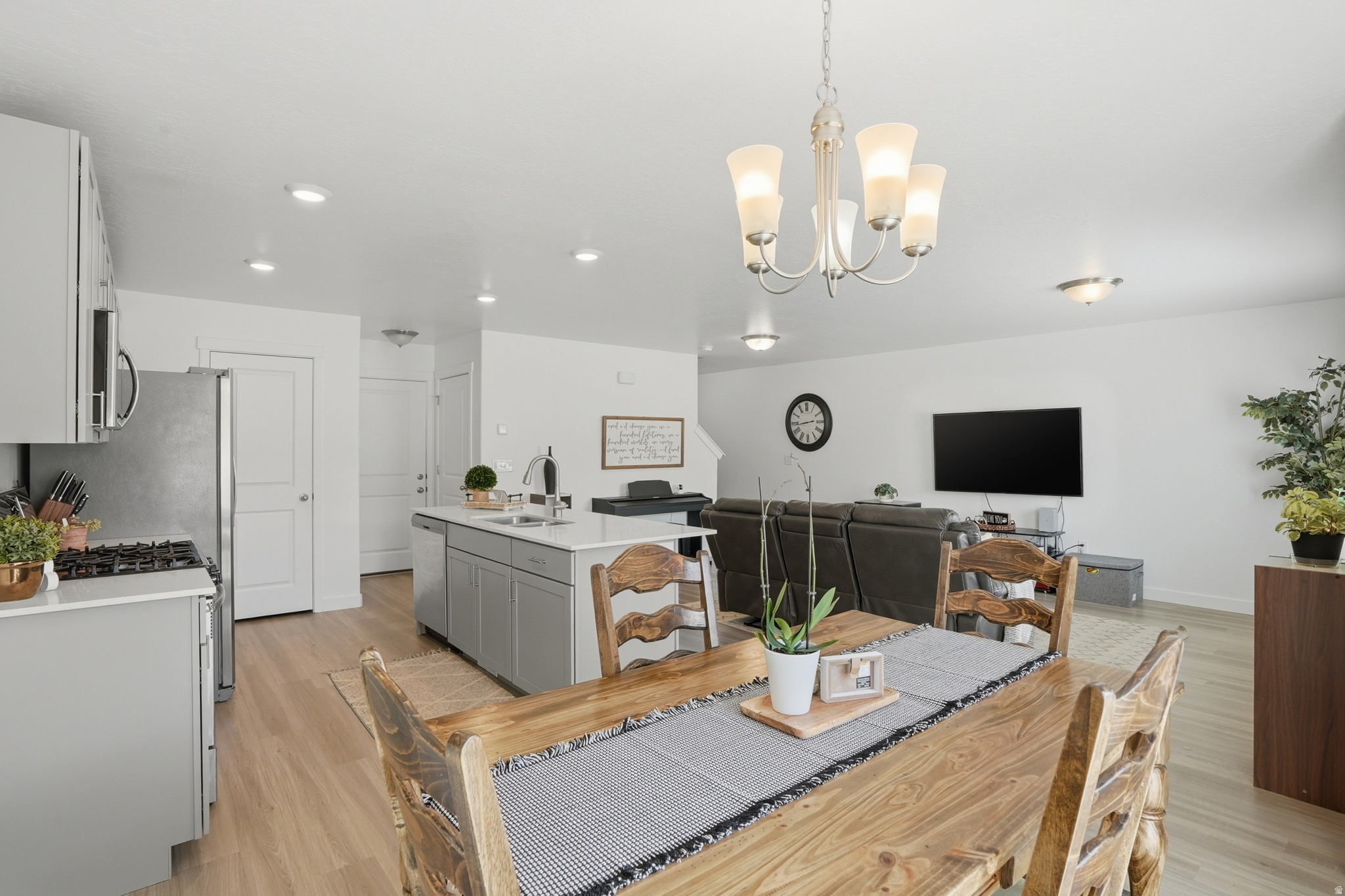 COLD SPRING RANCH - Residential