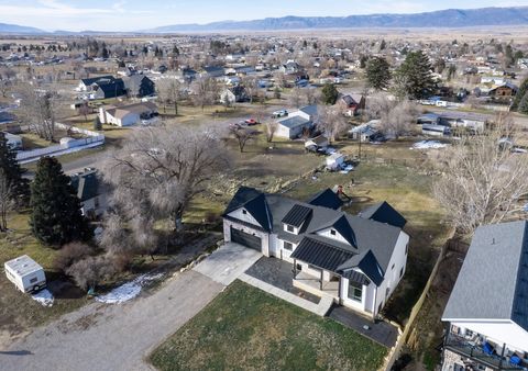 Tiny photo for 368 S 300 E, Mt Pleasant, UT 84647 (MLS # 2133044)