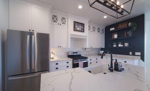 Tiny photo for 368 S 300 E, Mt Pleasant, UT 84647 (MLS # 2133044)