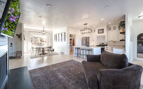 Tiny photo for 368 S 300 E, Mt Pleasant, UT 84647 (MLS # 2133044)