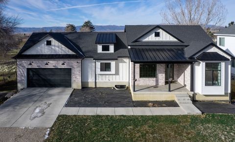 Tiny photo for 368 S 300 E, Mt Pleasant, UT 84647 (MLS # 2133044)